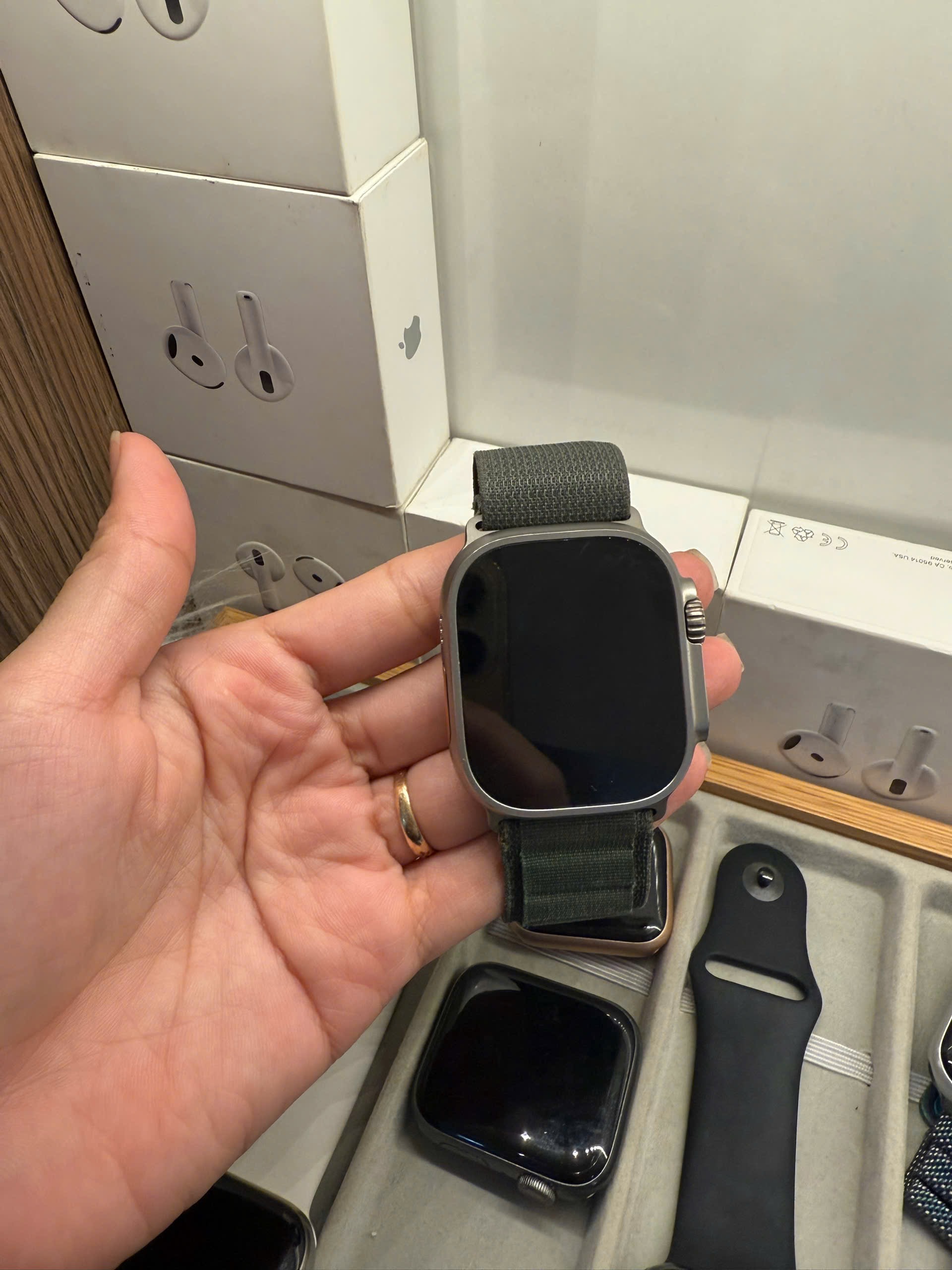 Apple Watch Ultra 1 49mm Titan Cũ